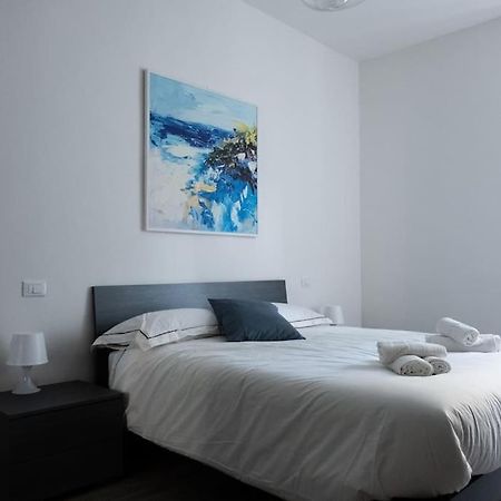 Private Room: The Port Apartment Scirocco Λιβόρνο Εξωτερικό φωτογραφία
